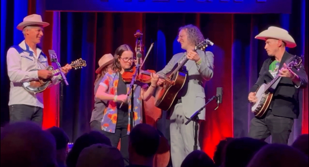 Tatiana Hargreaves and band pay tribute to Tex Logan
